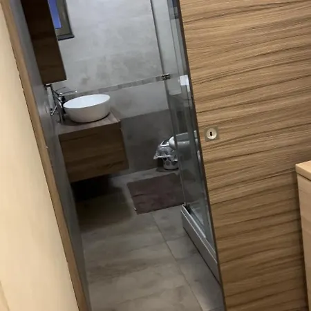 Jacuzzi House קטאניה